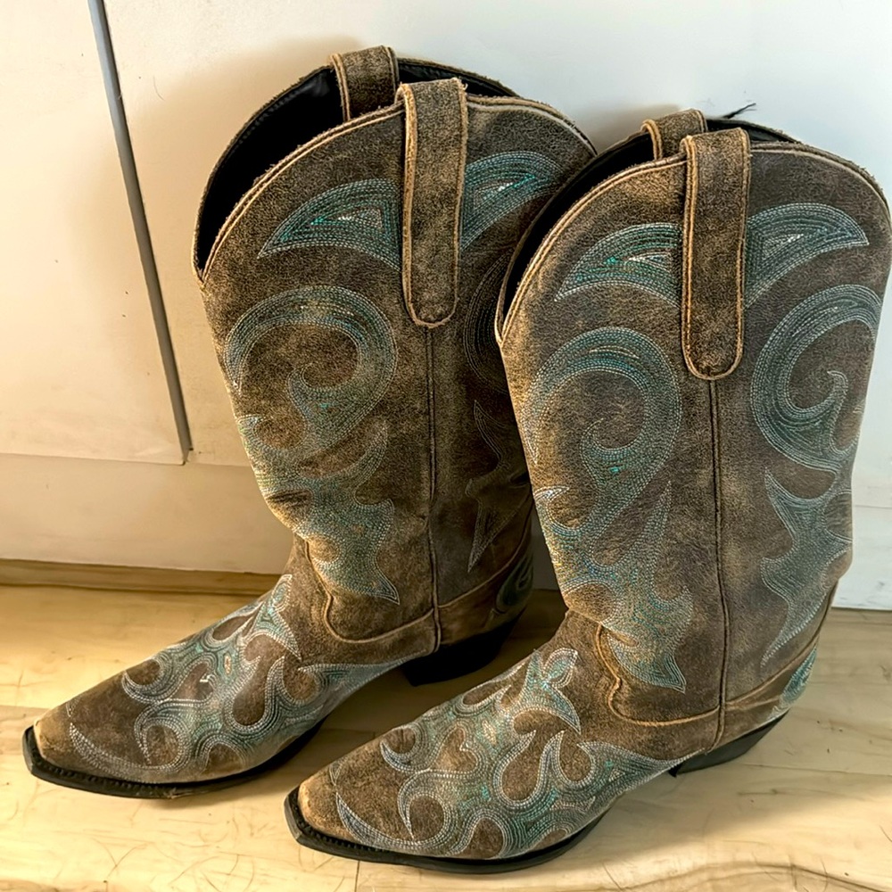 Lane boots - only worn once. I wore on my wedding day.